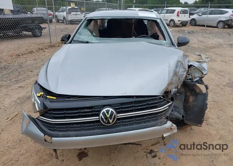 2024 Volkswagen Jetta 1.5T Sport from USA, damaged, VIN 3VWBM7BU4RM082537